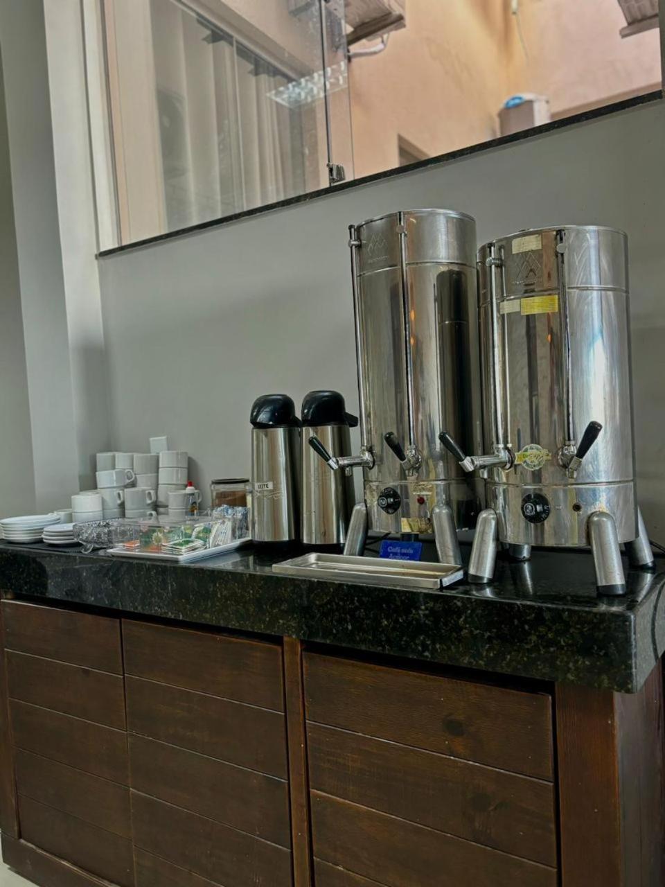 Hotel Skalla - Melhor Custo Beneficio تيكسيرا دي فريتاس المظهر الخارجي الصورة